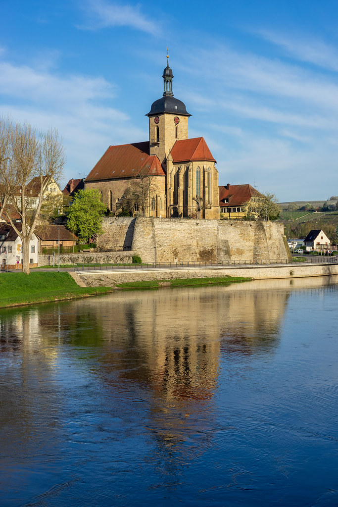Wikipedia picture of the day on April 4, 2021: The Saint Regiswindis church in Lauffen am Neckar, Germany, rises on a rock directly on the riverbank of the Neckar. Learn more.