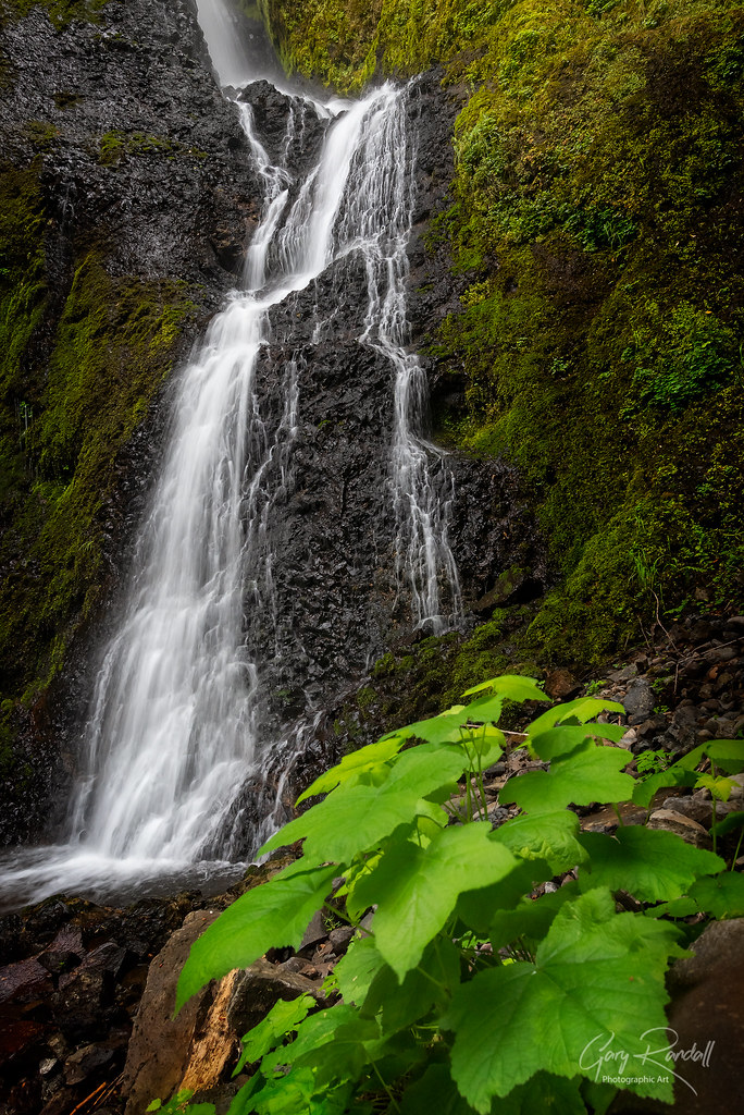Starvation Creek Falls