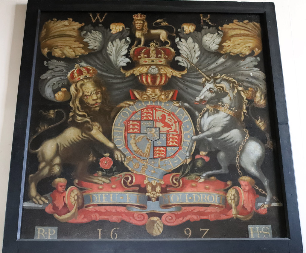 William III Royal Crest, St Bartholomew, Otford, Kent