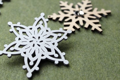 DIY Snowflake Push Pins