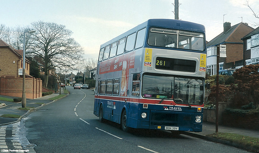 TWM 2039 on Wakeley Hill, Penn, Wolverhampton, 2002