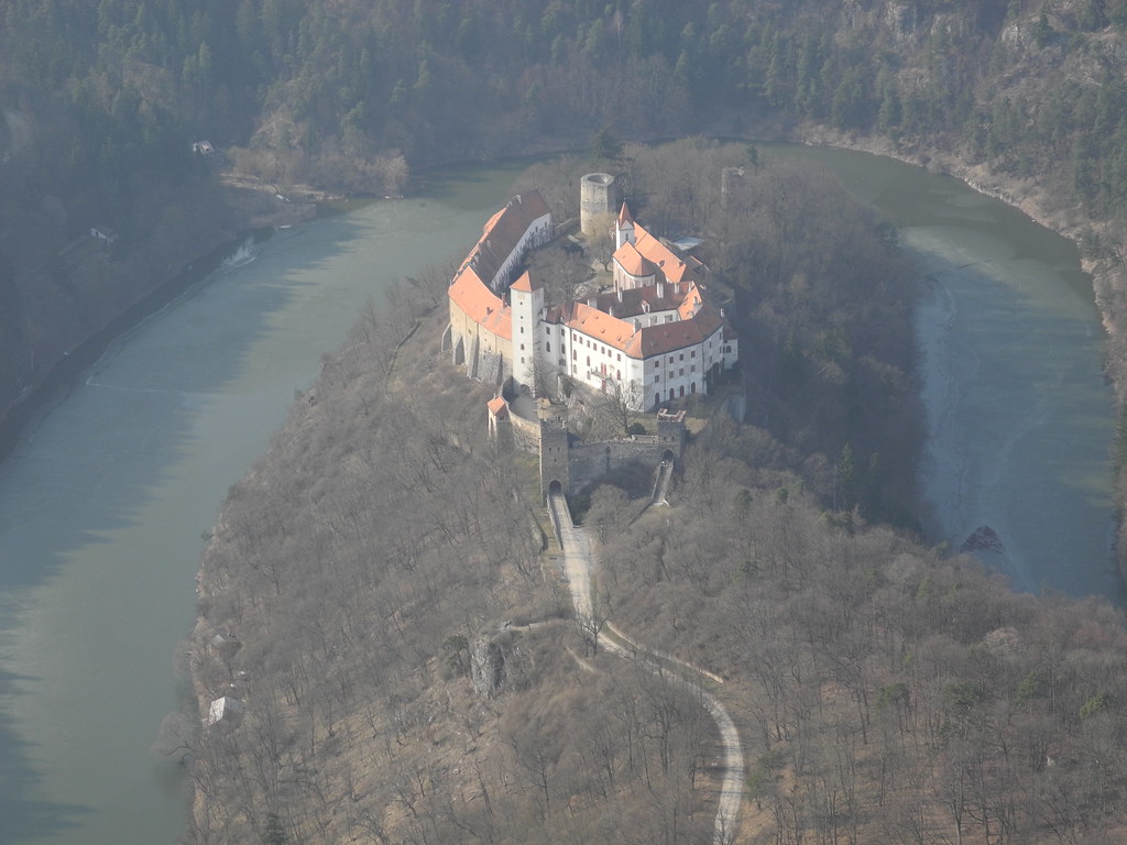 Hrad B&iacute;tov