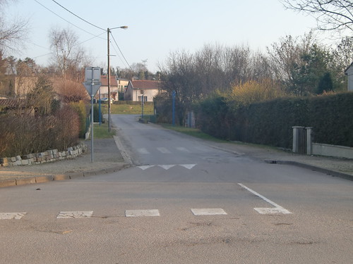 Intersection aux rues de la Vanne, Chemin de la Crottée, Rue la Louvière et Coteau de la Louvière