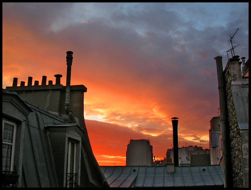 Paris br&ucirc;le-t-il ? (Is Paris burning?)