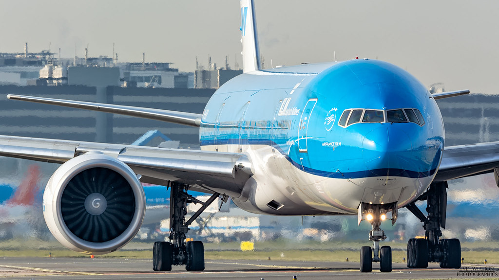 KLM Royal Dutch Airlines | Boeing 777-300ER | PH-BVP