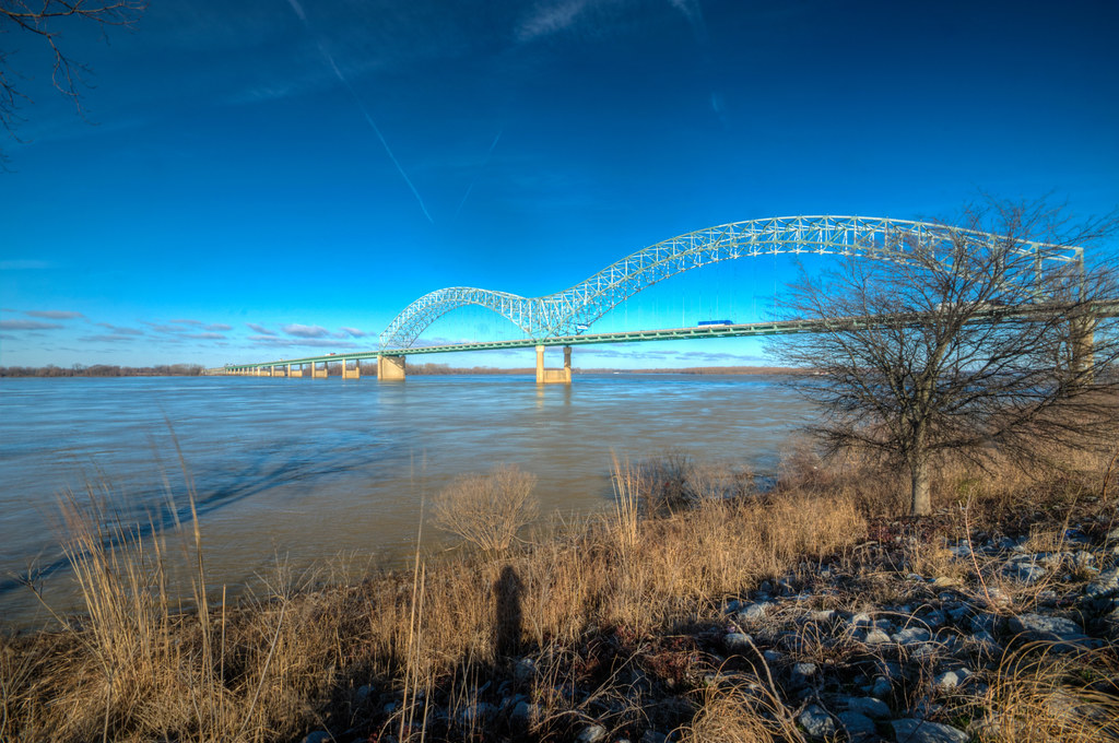 Hernando de Soto Bridge, I-40 over the Mississippi River