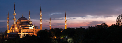 Sultanahmet Camii (aka the Blue Mosque), Istanbul - Turkey