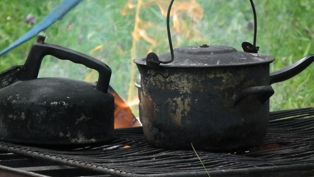 the pot calling the kettle black