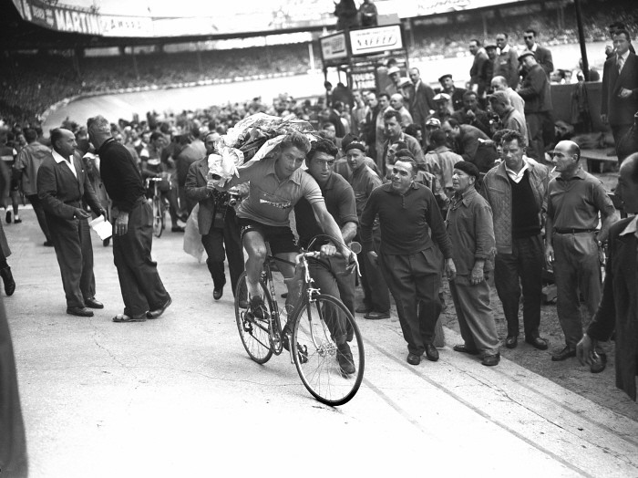 TOUR DE FRANCE 1957 : ANQUETIL VAINQUEUR
