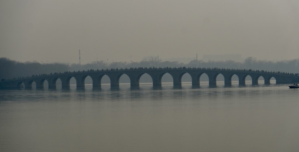 Seventeen-Arch Bridge (Shiqikong Qiao)