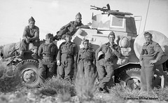 1943- Tunisie- 6 mars1943 - Oued Gragour - Groupe de spahis - Michel Abalan 3e de gaucheà droite- Famille Abalan
