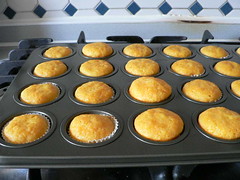 Mini carrot muffins 005